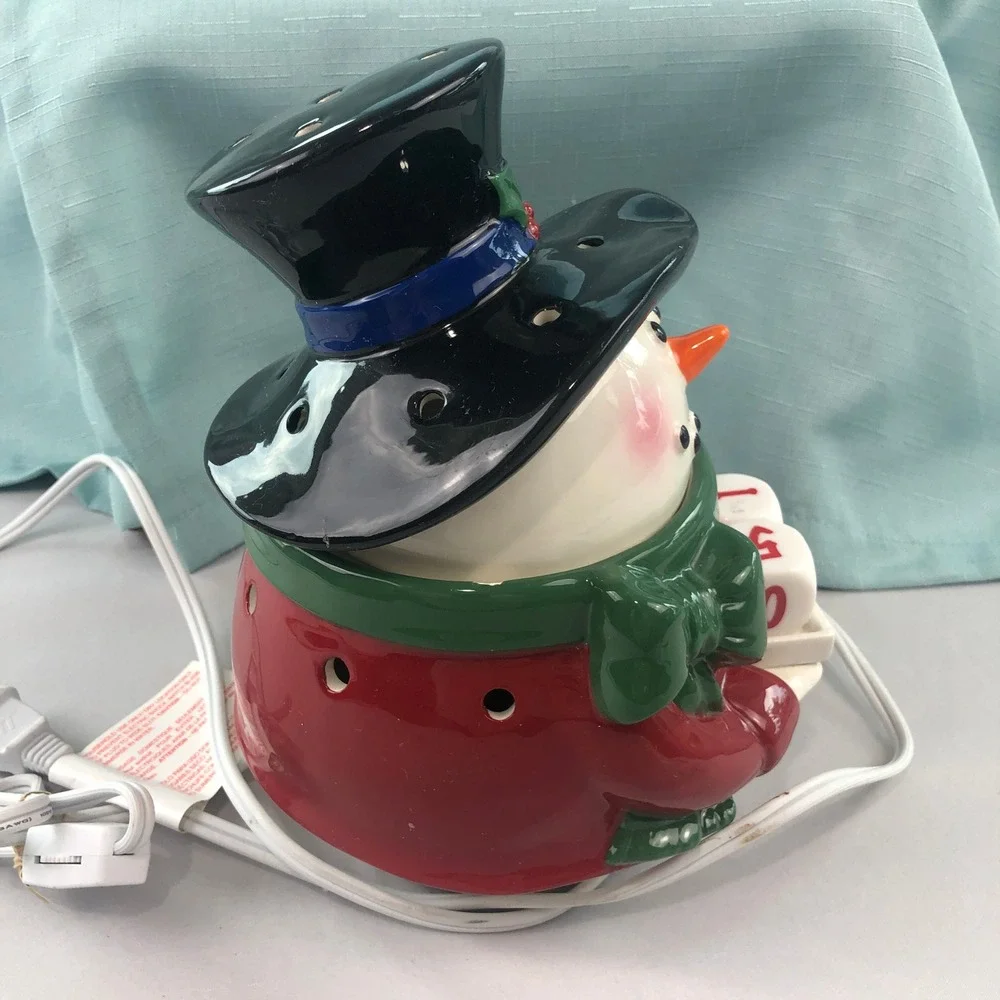 Scentsy Retired Snowman Countdown Electric Wax Warmer Christmas Holiday Decor